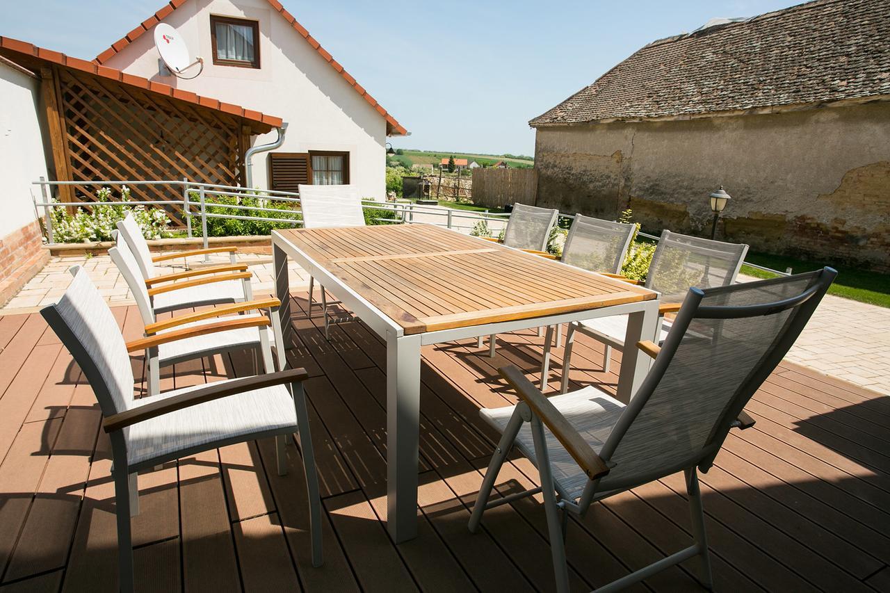 Hotel Maushaus à Vemend Extérieur photo
